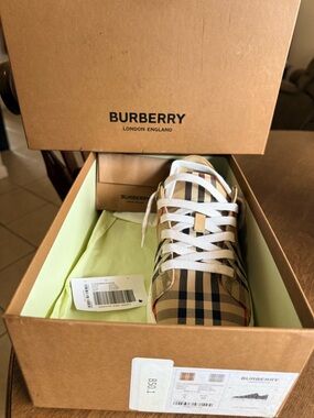 Burberry Beige & Black Vintage Check Low-Top Sneaker